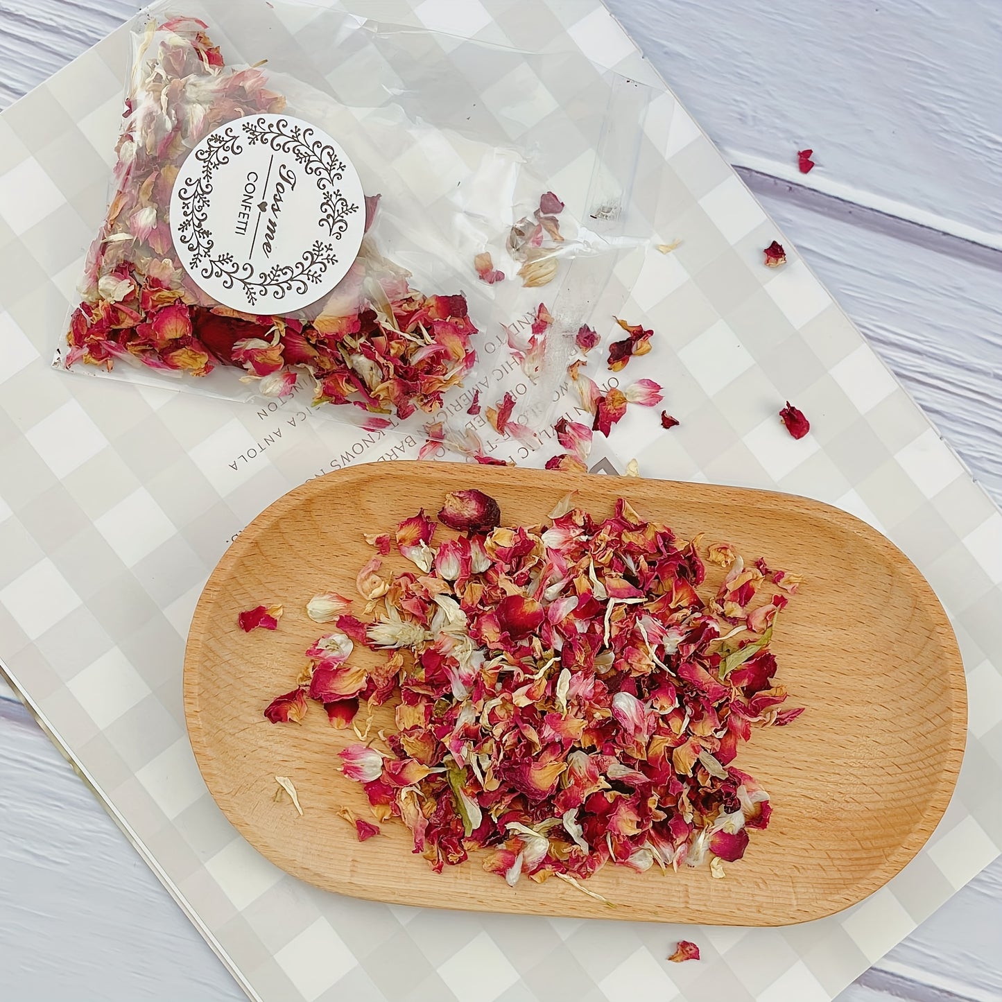 1pc/10g Dried Flower Floral Petals, Can Be Used For Wedding Scene, Birthday Scene, Indoor And Outdoor Landscaping Arrangement, Rain, Glass Bottle Decorations -winter, new year