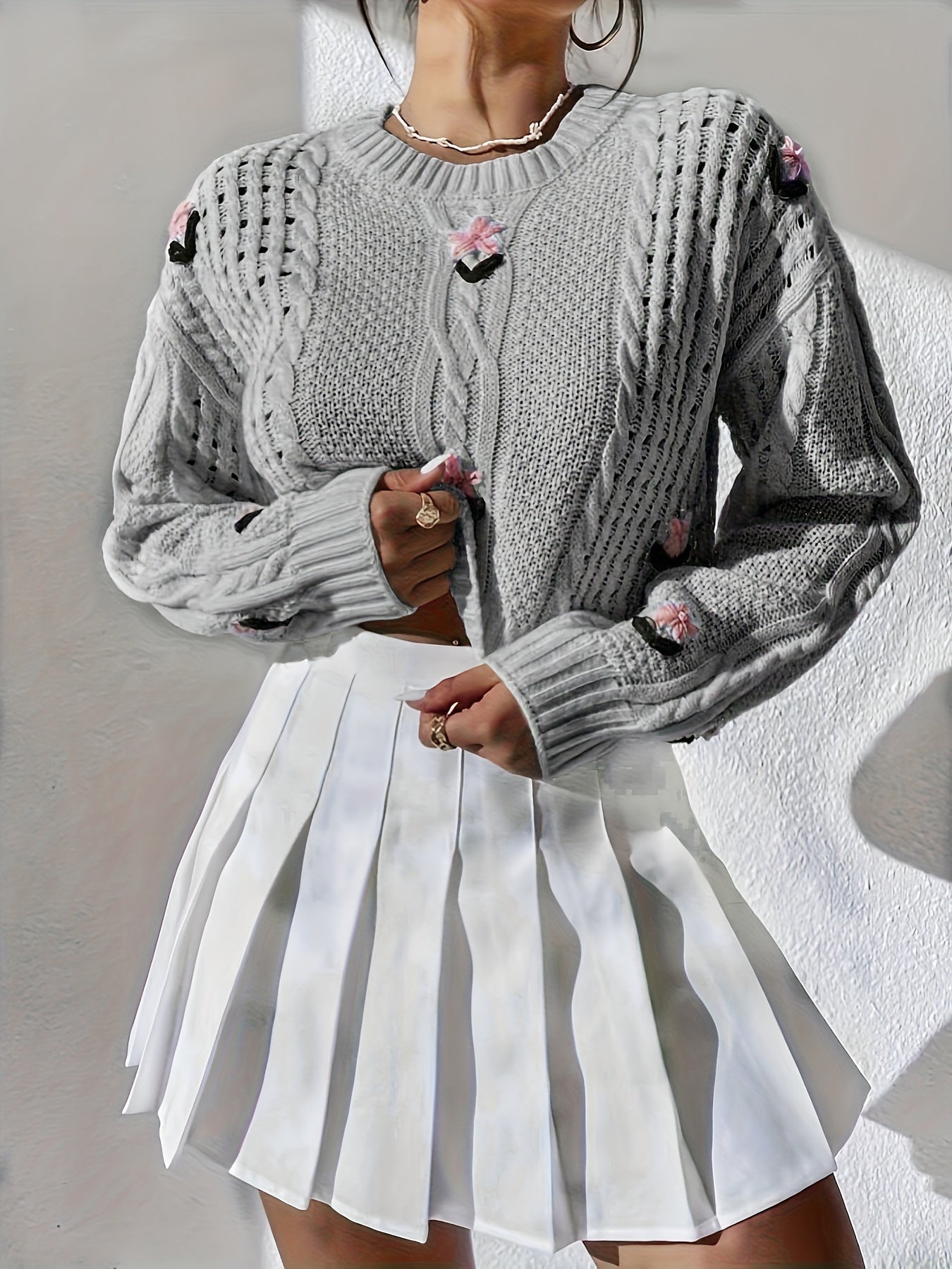 Zhonggong Hand-embroidered Retro Elegant Sweater Set With Flower Pattern