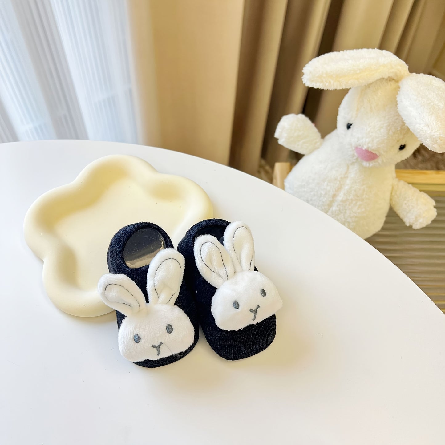 A Pair of Baby Socks for Newborns, Suitable for Infants Aged 0-1, Featuring Non-Slip Soles for Crawling And Walking