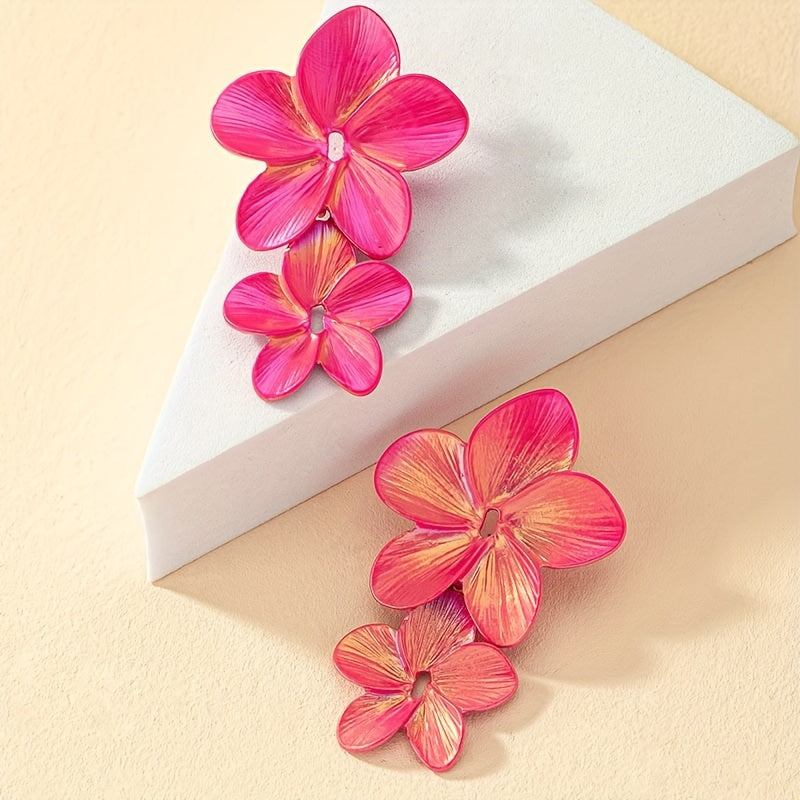 A Pair of Vintage-Inspired Luxury Metal Flower Earrings with a Unique And Exaggerated Design, Offering a High-End Feel.