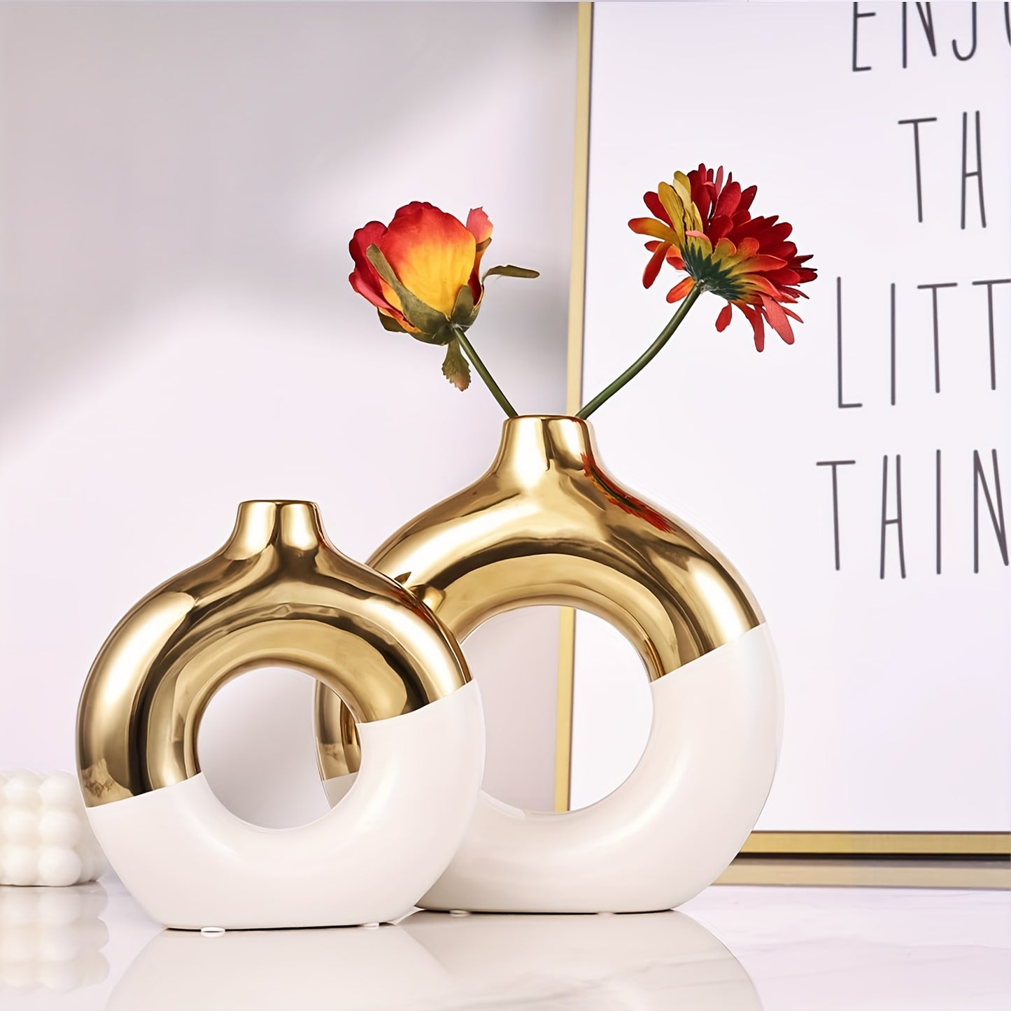 2pcs Boho Style Ceramic Vase Set - White & Golden, Round Bud Vases with Golden Accents, Perfect for Centerpieces & Home Decor, Living Room & Kitchen Accent, Home Decor Vase|Elegant Ceramic Vase|Decorative Vase