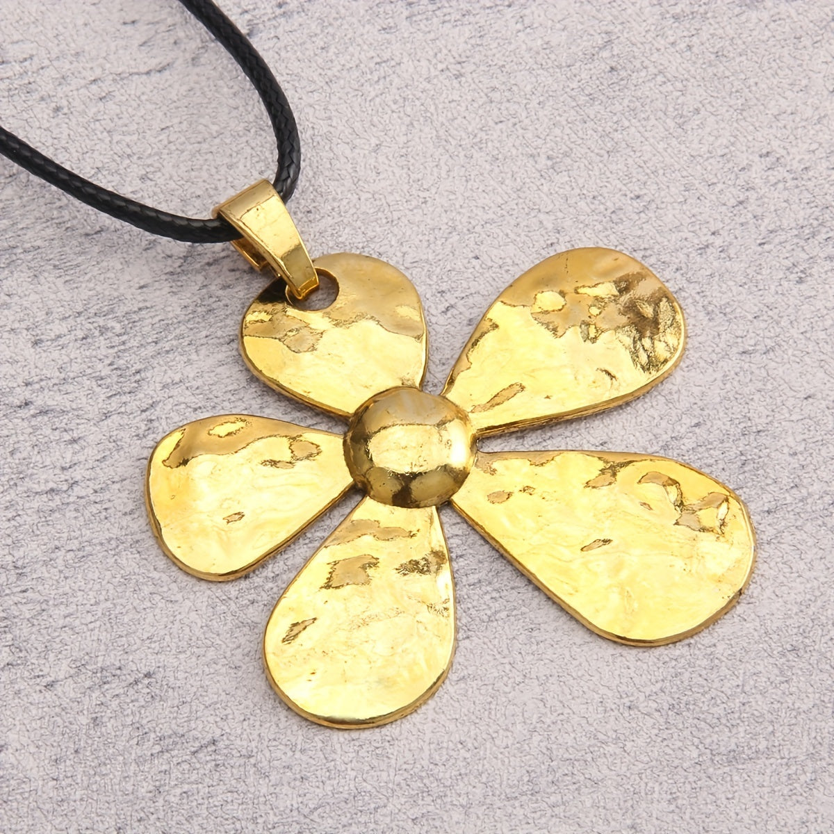 Stylish Large Flower Pendant Necklace Simple Style Neck Chain Jewelry Decoration Ramadan Festival Gift