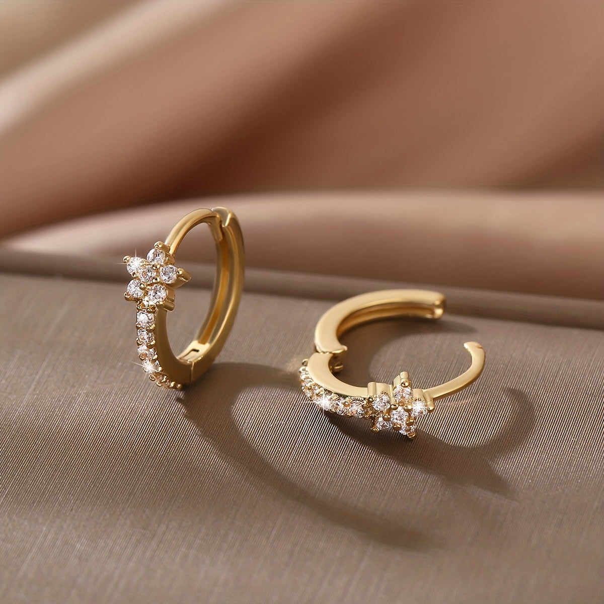 Delicate Flower-Shaped Copper Hoop Earrings - Sparkling Decorative Accents, Elegant Minimalist Design, Hypoallergenic Jewelry for Sensitive Skin, Ideal Gift for Women and Girls