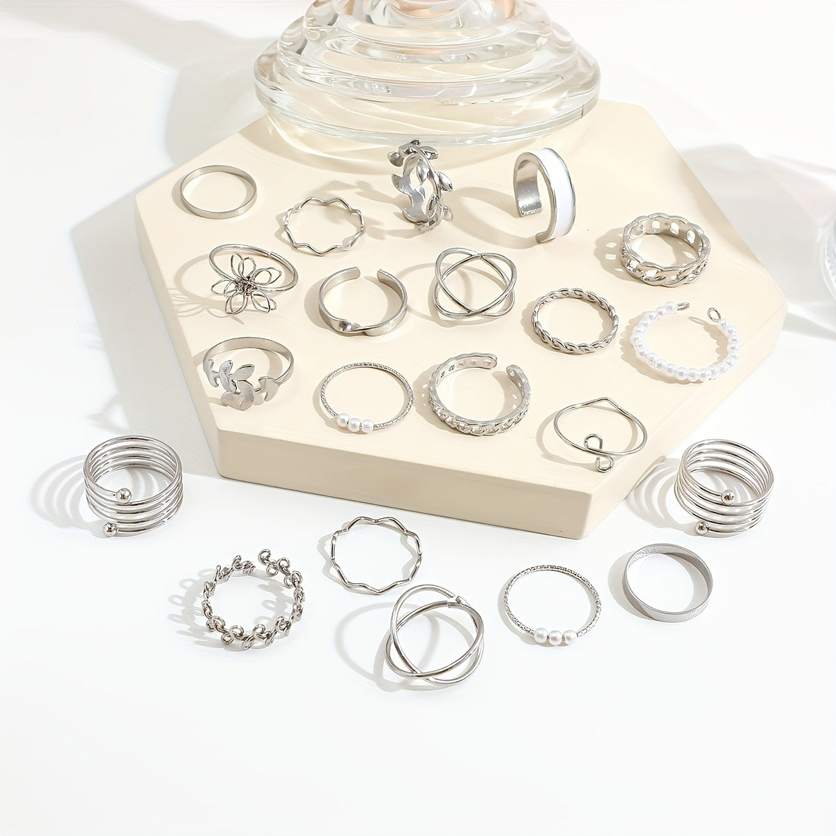 21pcs Chic Stacking Rings Trendy Leaf/ Flower/ Chain Design Mix And Match For Daily Outfits Party Accessories Gift For Your Family/ Friends