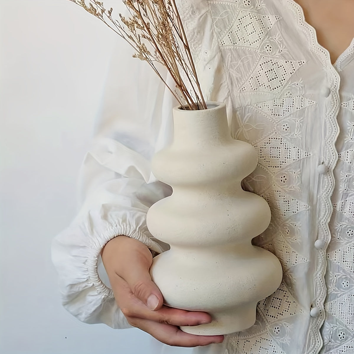 Boho-Elegant Spiral Ceramic Vase: Perfect for Home & Wedding Decor, Ideal for Special Occasions - A Thoughtful Gift