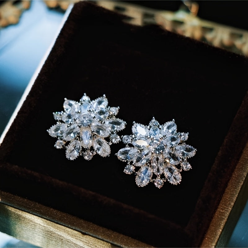 Luxurious Flower Earrings - A Pair With Shiny Synthetic Zirconia Inlaid - Suitable For Ladies' Wedding Parties, Jewelry, And Valentine's Day Gifts
