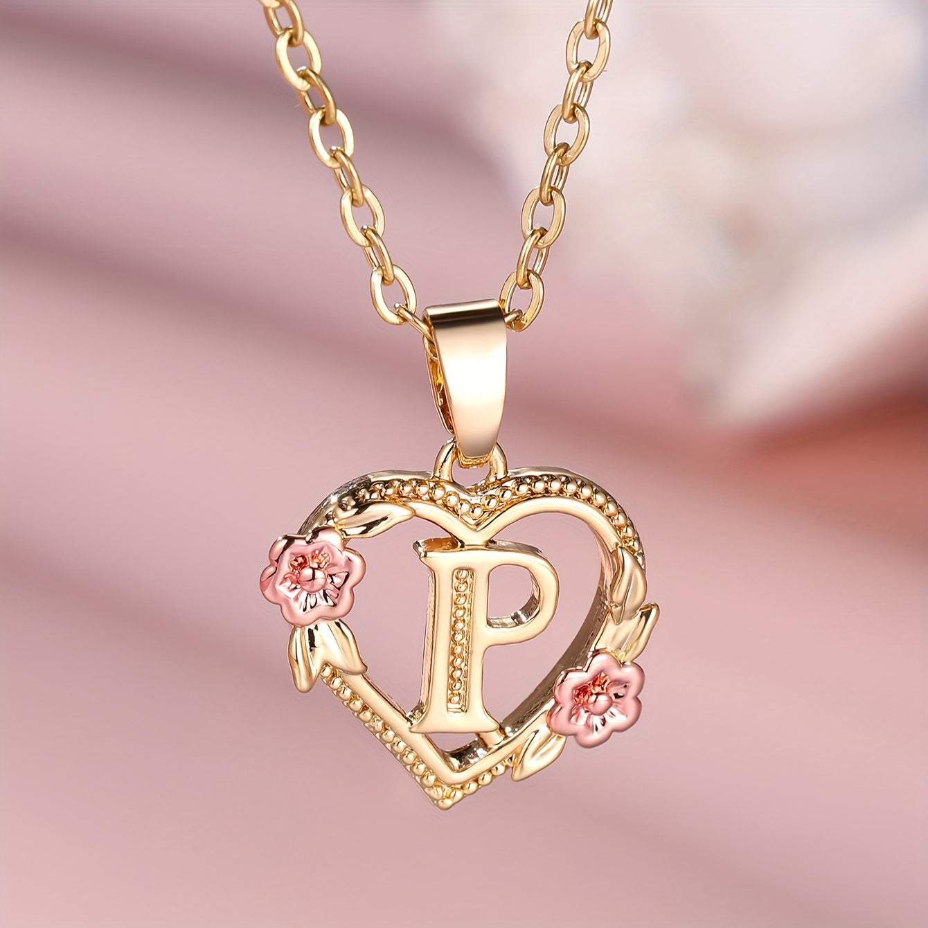 Exquisite Golden Initial Necklace Heart Carved 26 Letter A-Z And Flower Necklace For Women Daily Party Holiday Decoration Gift