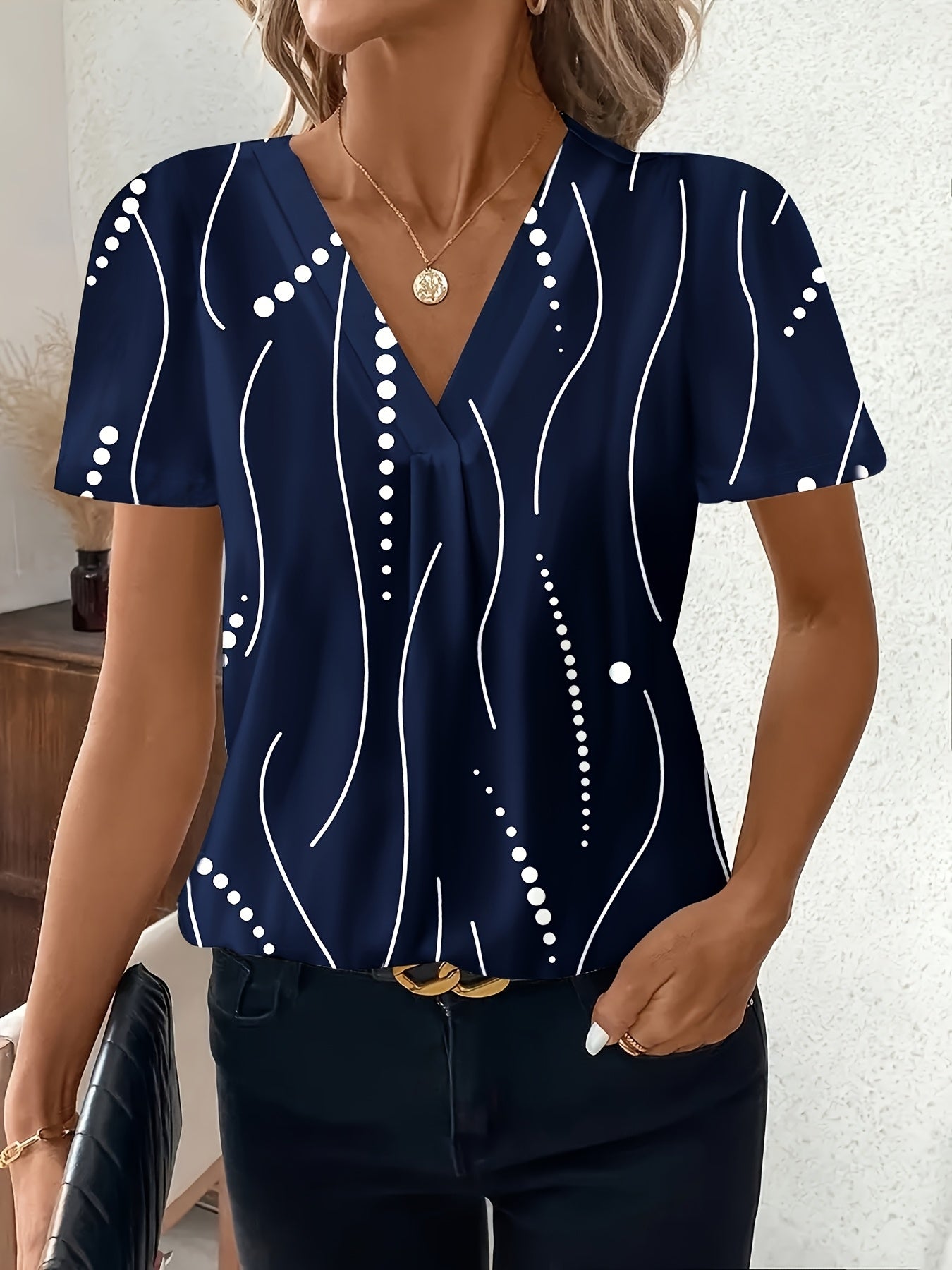 New Spring and Summer Fashionable Elegant Women's Shirt with Geometric Flower Pattern, Chest Pleats and V-Neck Short Sleeves