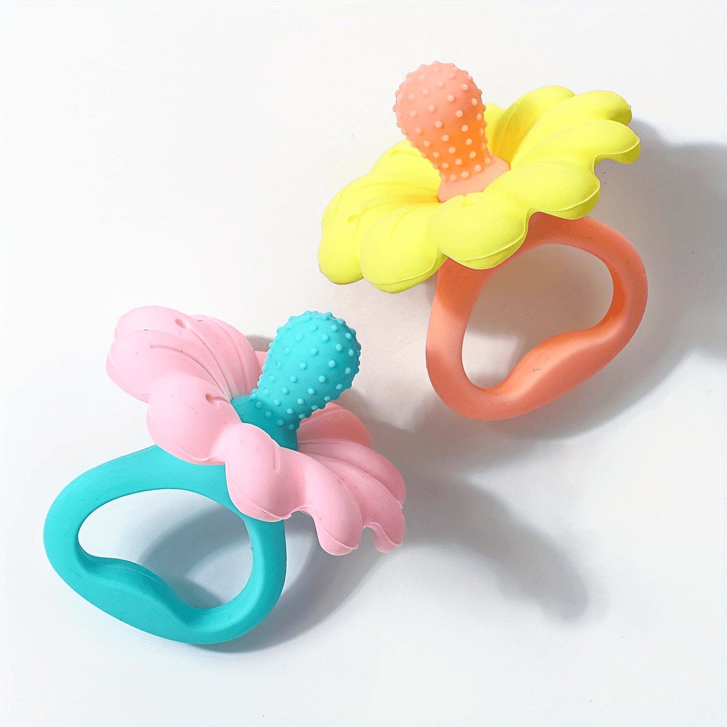 [Easy-to-Hold] Silicone Teether Toy for Youngsters | Easy-to-Hold | Flower Design | Teething | Girls | Christmas Gift
