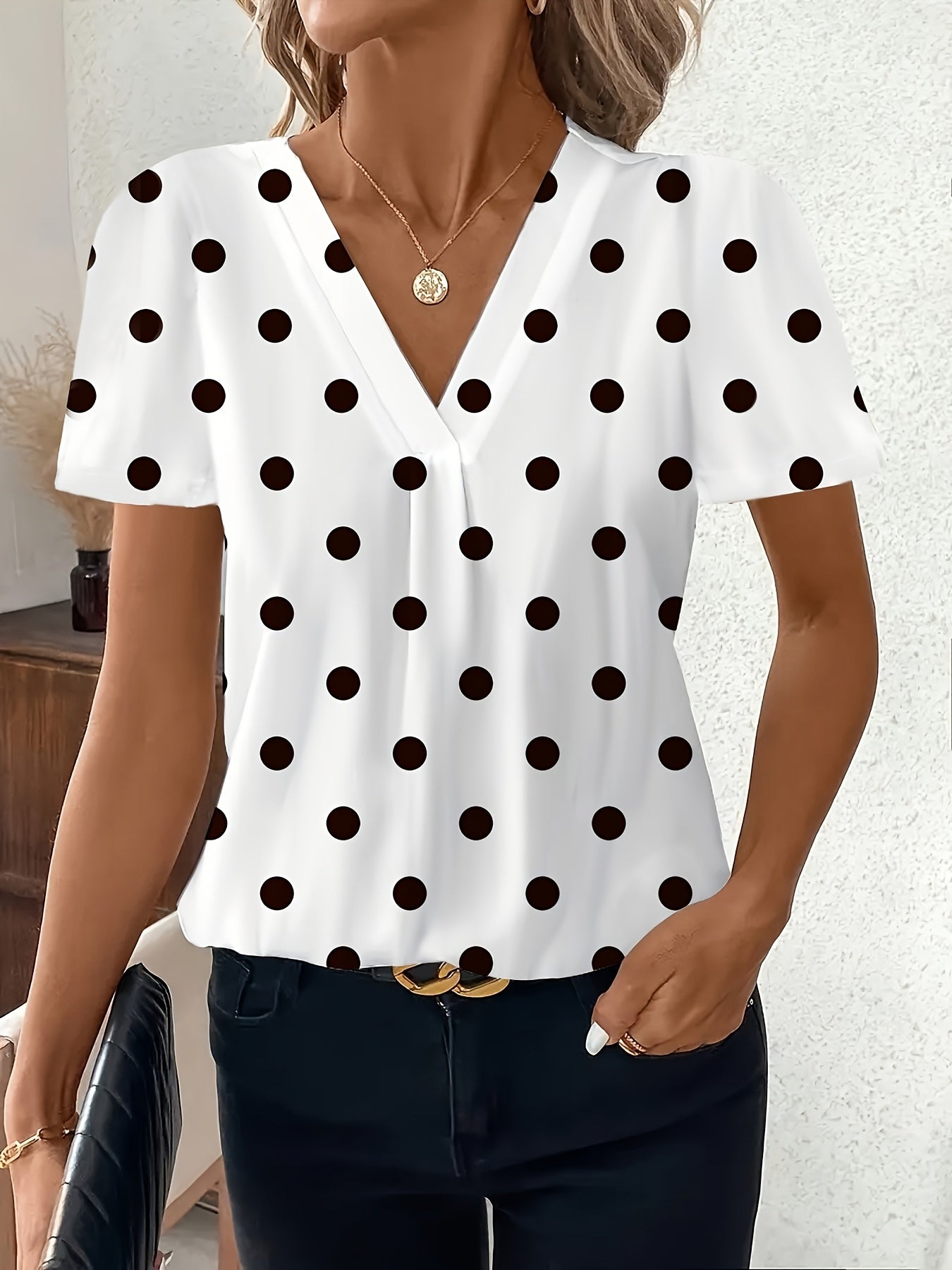 New Spring and Summer Fashionable Elegant Women's Shirt with Geometric Flower Pattern, Chest Pleats and V-Neck Short Sleeves
