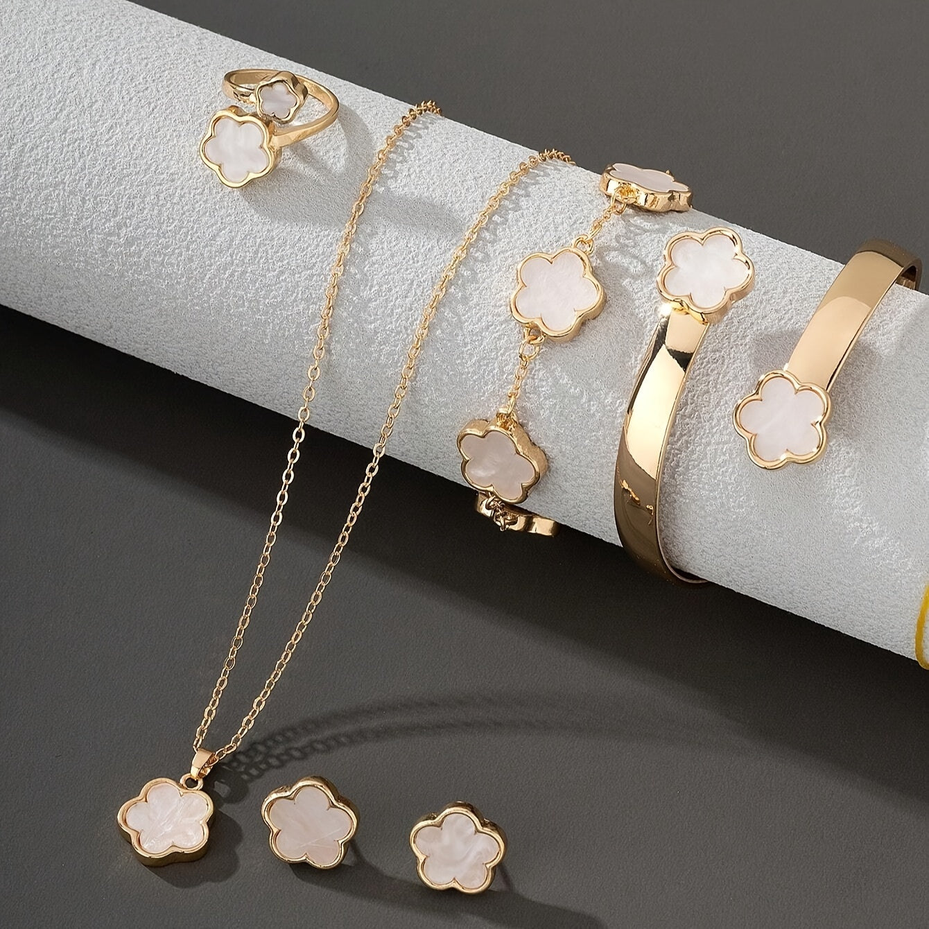 Exquisite Flower Design Stud Earrings & Necklace & Ring & Bangle & Bracelet Elegant Simple Style Delicate Jewelry Set