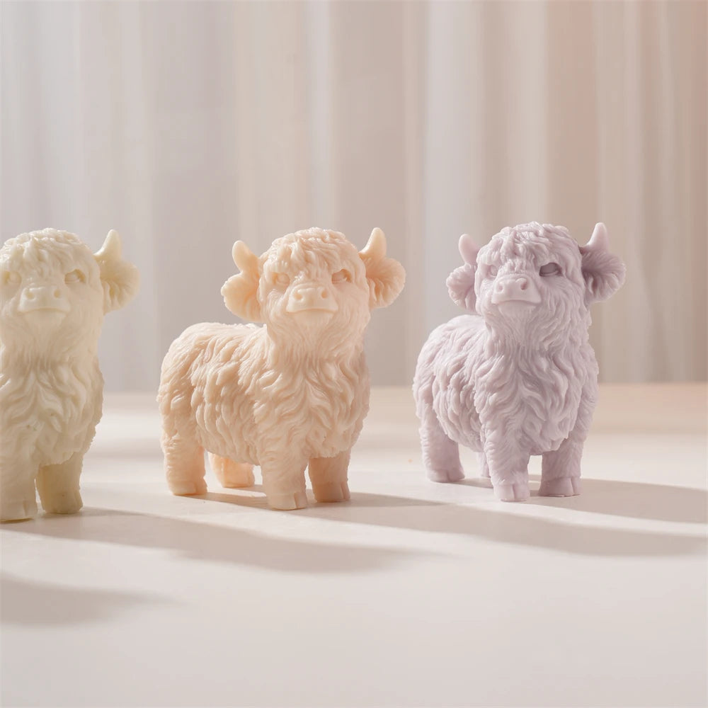 11.2CM Highland Cattle Cow Candle Mold Animal Cow Soy Wax Silicone Mould Figurine Animal Lover Home Decor