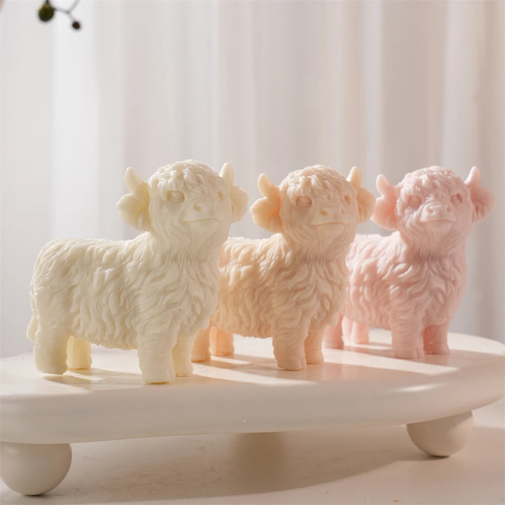 11.2CM Highland Cattle Cow Candle Mold Animal Cow Soy Wax Silicone Mould Figurine Animal Lover Home Decor