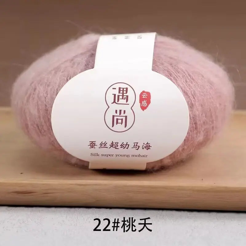 Silk and Alpaca Blend Yarn 200g 10 Balls Handmade Knitting Crochet Spring/Autumn Body-Fitting Sweater Lightweight Scarf Thread