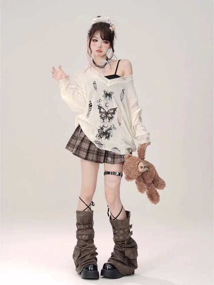 Black Gothic Graffiti Print T-shirt Women Harajuku Korean Y2k 90s Vintage Long Sleeve Emo Torn Tees Tops Autumn Clothes 2000s