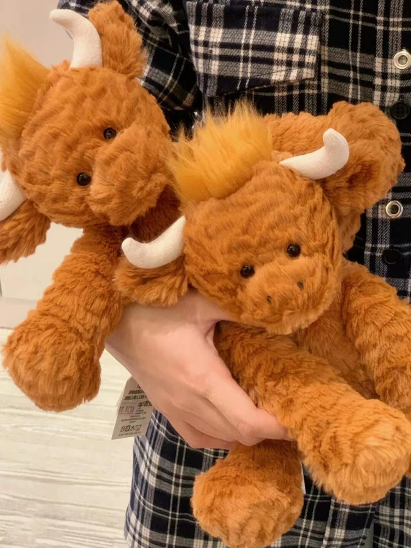 Cute Scottish Highland Cow Plush Toy Haired Cow Stuffed Animal Cartoon Cattle Super Soft Huggable Farm Animal Toy Gift for Kids