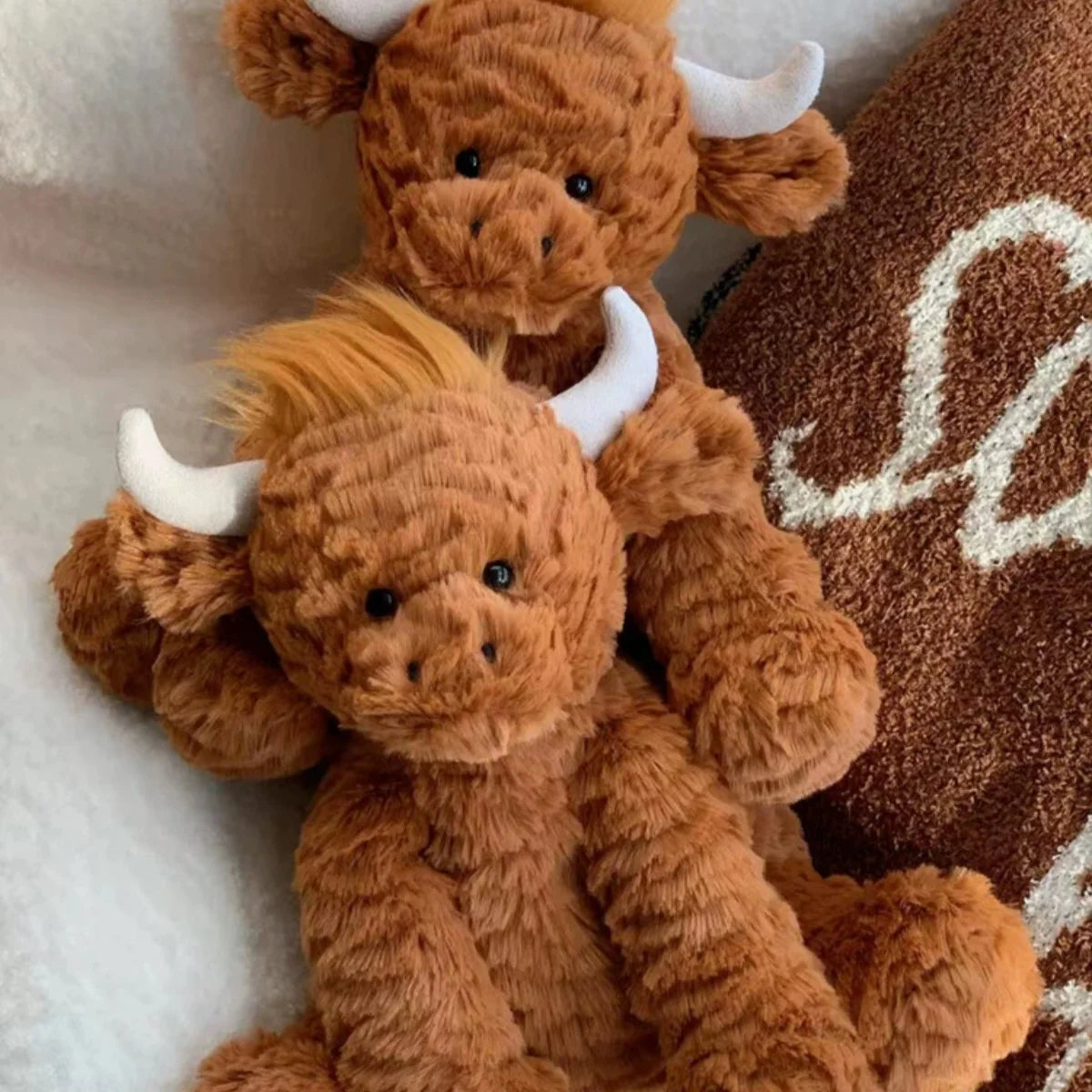 Cute Scottish Highland Cow Plush Toy Haired Cow Stuffed Animal Cartoon Cattle Super Soft Huggable Farm Animal Toy Gift for Kids