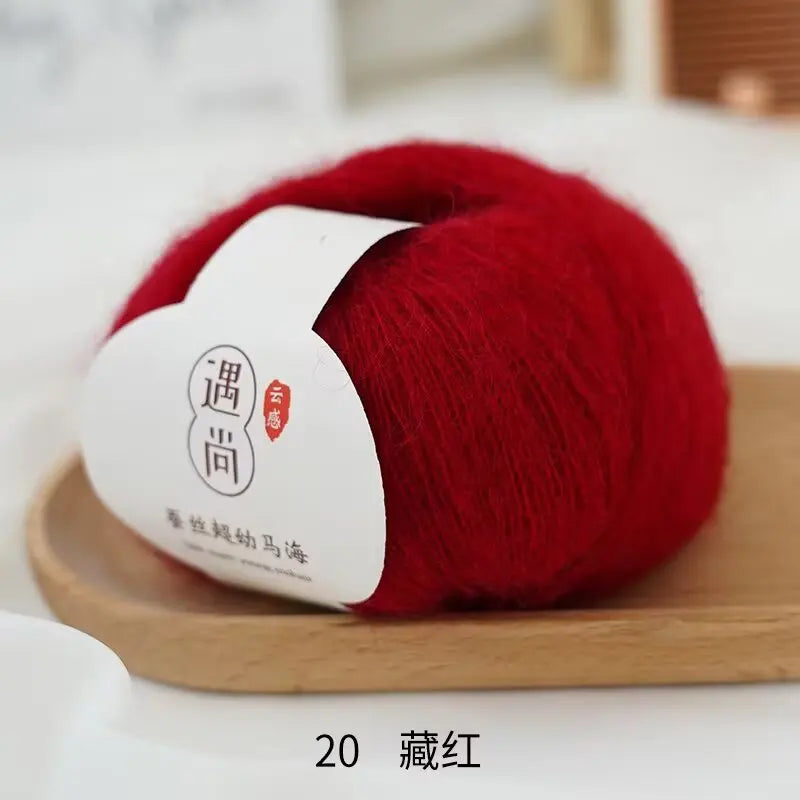 Silk and Alpaca Blend Yarn 200g 10 Balls Handmade Knitting Crochet Spring/Autumn Body-Fitting Sweater Lightweight Scarf Thread