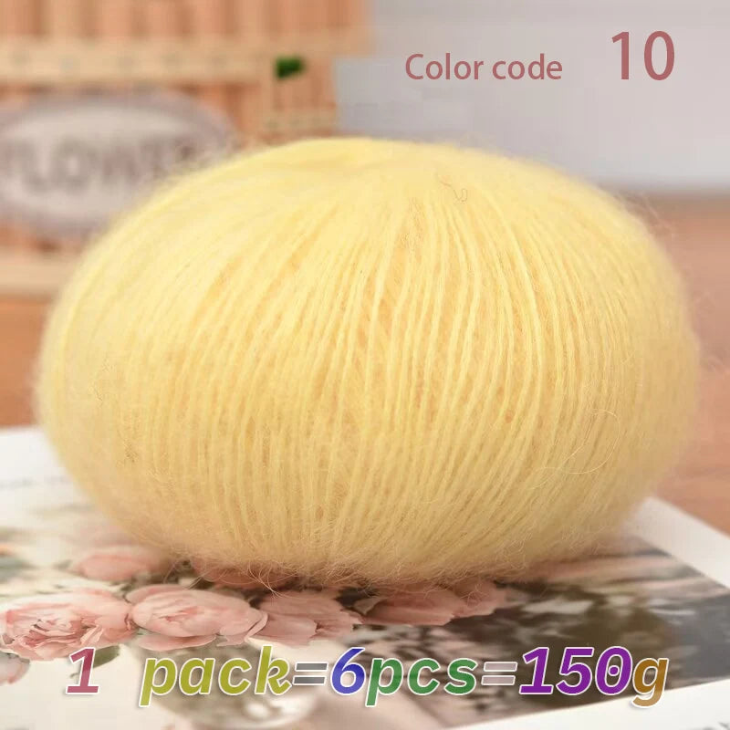 Luxury mohair blend yarn, soft merino wool blend, DIY knitting and crochet projects, containing 45% mohair, 40% merino wool, 15%