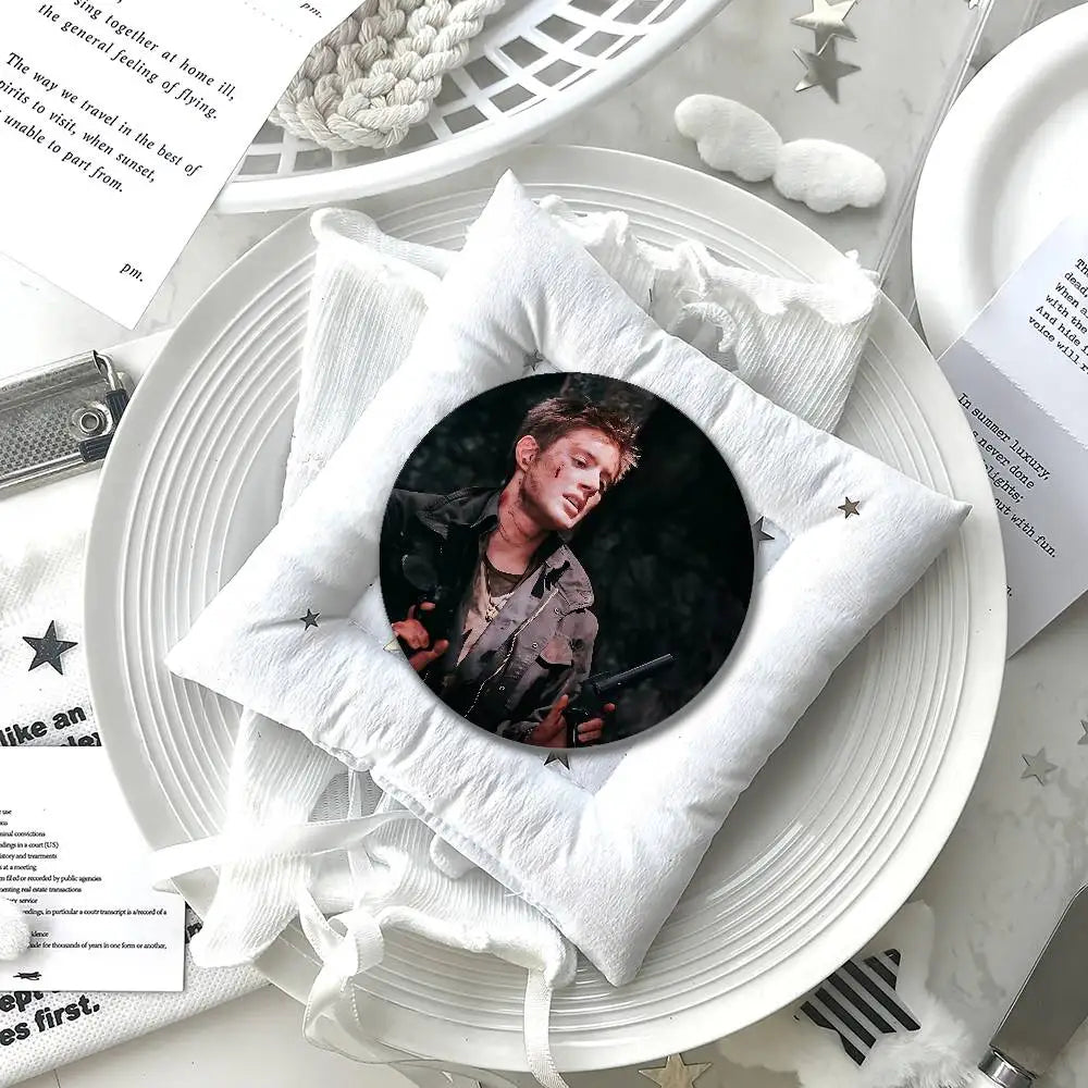 TV S-Supernatural Badges Badges Cartoon Round Brooches On Backpack Jacket Acrylic Button Pins Collection Gifts
