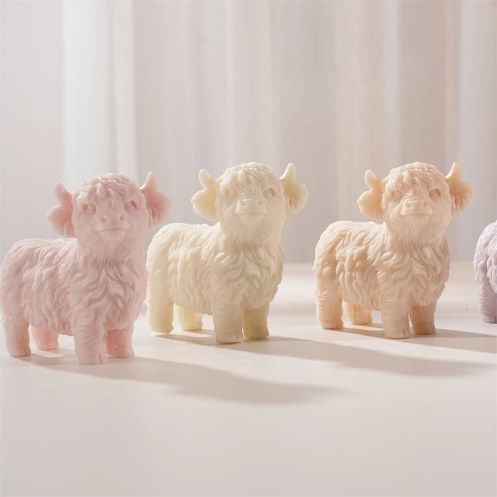 11.2CM Highland Cattle Cow Candle Mold Animal Cow Soy Wax Silicone Mould Figurine Animal Lover Home Decor