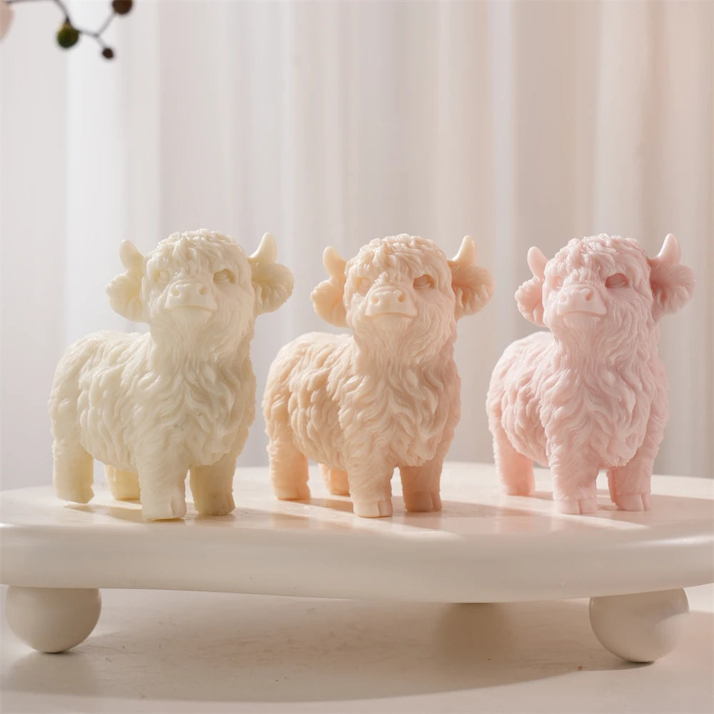 11.2CM Highland Cattle Cow Candle Mold Animal Cow Soy Wax Silicone Mould Figurine Animal Lover Home Decor