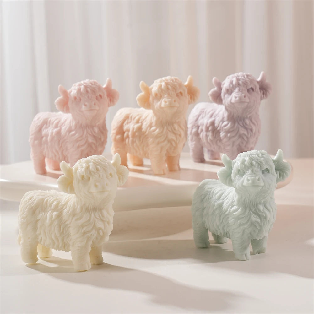11.2CM Highland Cattle Cow Candle Mold Animal Cow Soy Wax Silicone Mould Figurine Animal Lover Home Decor