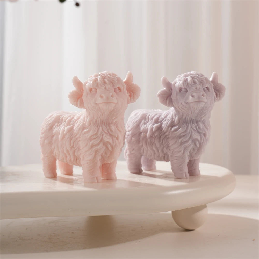 11.2CM Highland Cattle Cow Candle Mold Animal Cow Soy Wax Silicone Mould Figurine Animal Lover Home Decor