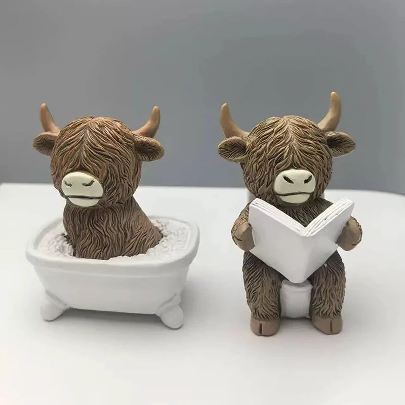 Cute Scottish Highland Cow Resin Figurines Funny Bathing & Reading Cow Statue Desk Decor For Home Bathroom Office Holiday Gift
