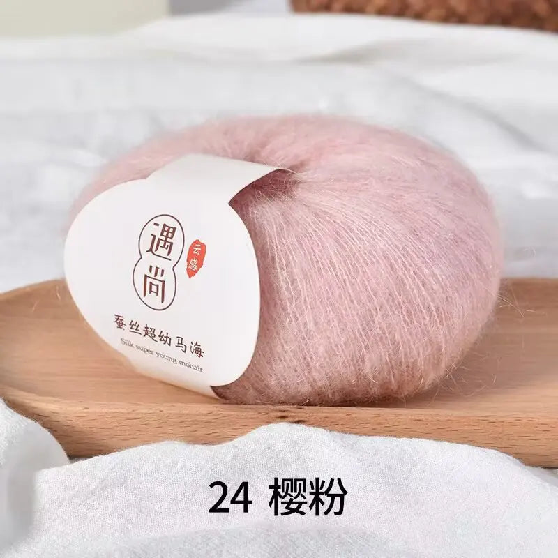 Silk and Alpaca Blend Yarn 200g 10 Balls Handmade Knitting Crochet Spring/Autumn Body-Fitting Sweater Lightweight Scarf Thread
