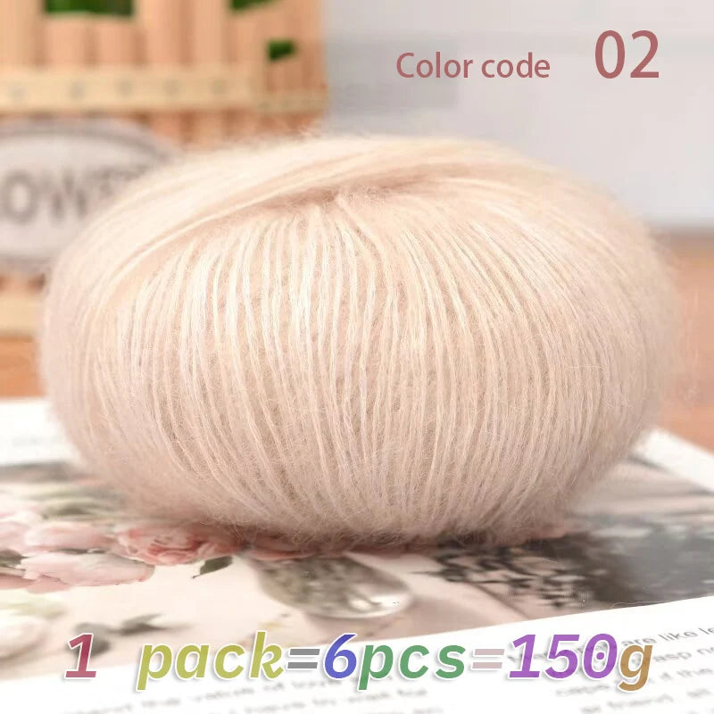 Luxury mohair blend yarn, soft merino wool blend, DIY knitting and crochet projects, containing 45% mohair, 40% merino wool, 15%