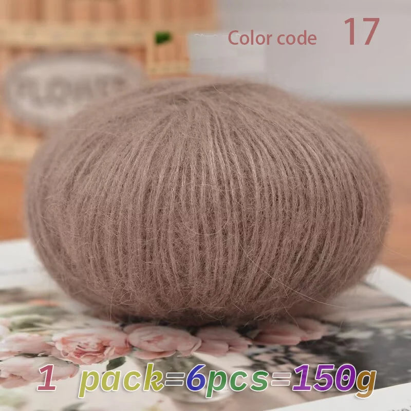 Luxury mohair blend yarn, soft merino wool blend, DIY knitting and crochet projects, containing 45% mohair, 40% merino wool, 15%