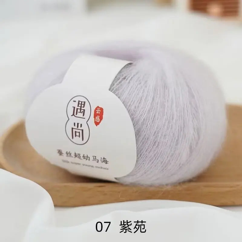Silk and Alpaca Blend Yarn 200g 10 Balls Handmade Knitting Crochet Spring/Autumn Body-Fitting Sweater Lightweight Scarf Thread