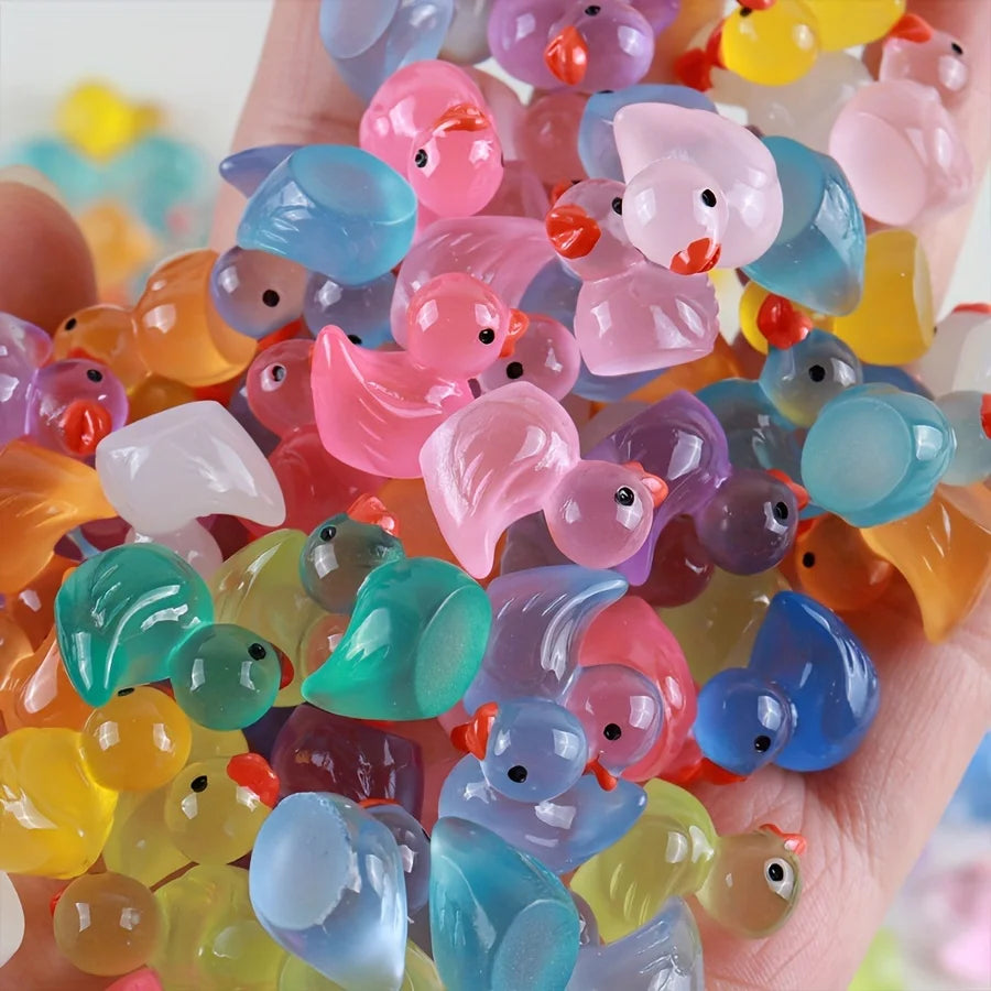 mini luminous duck sculptures, suitable for doll house accessories, micro landscapes, bonsai decoration Christmas gifts