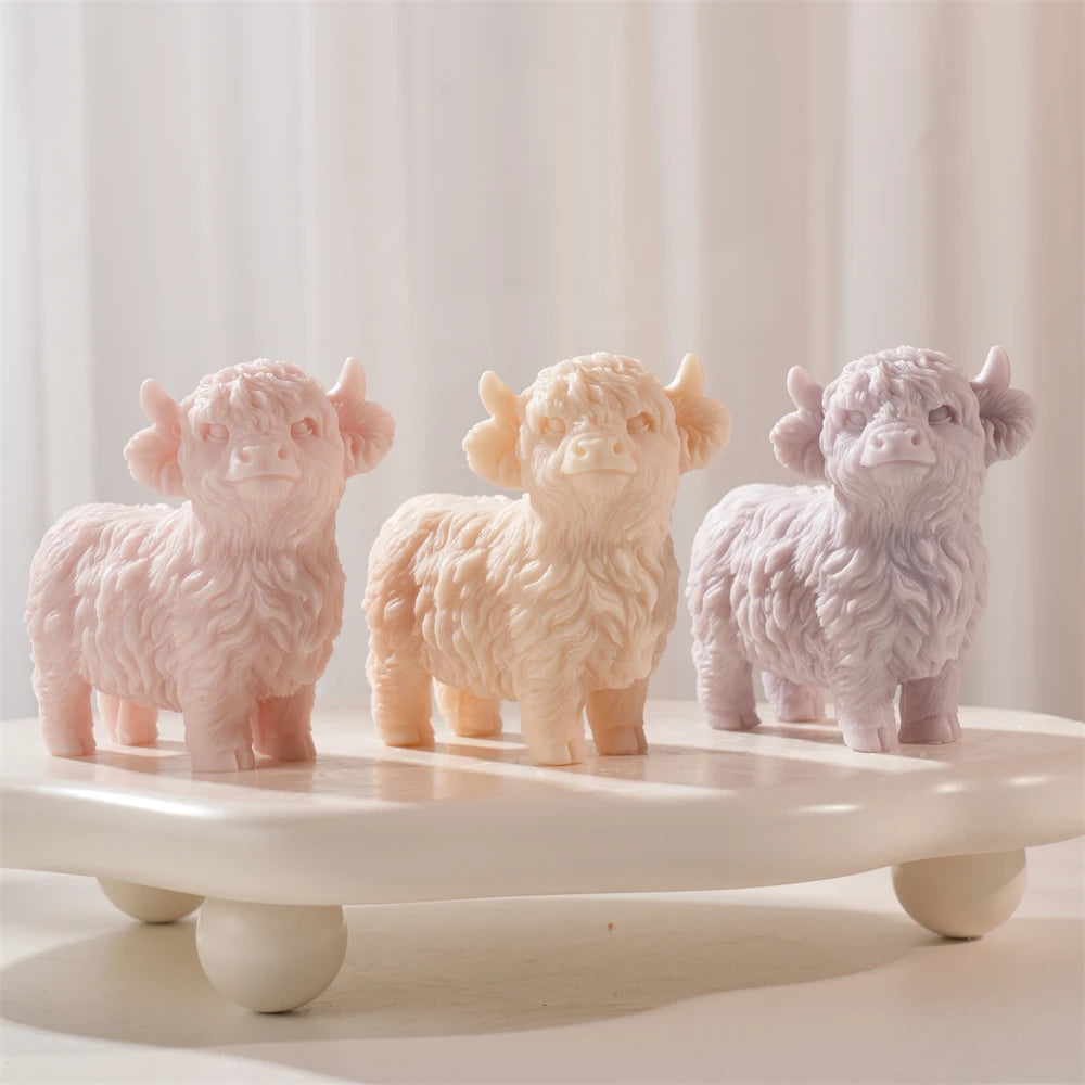11.2CM Highland Cattle Cow Candle Mold Animal Cow Soy Wax Silicone Mould Figurine Animal Lover Home Decor