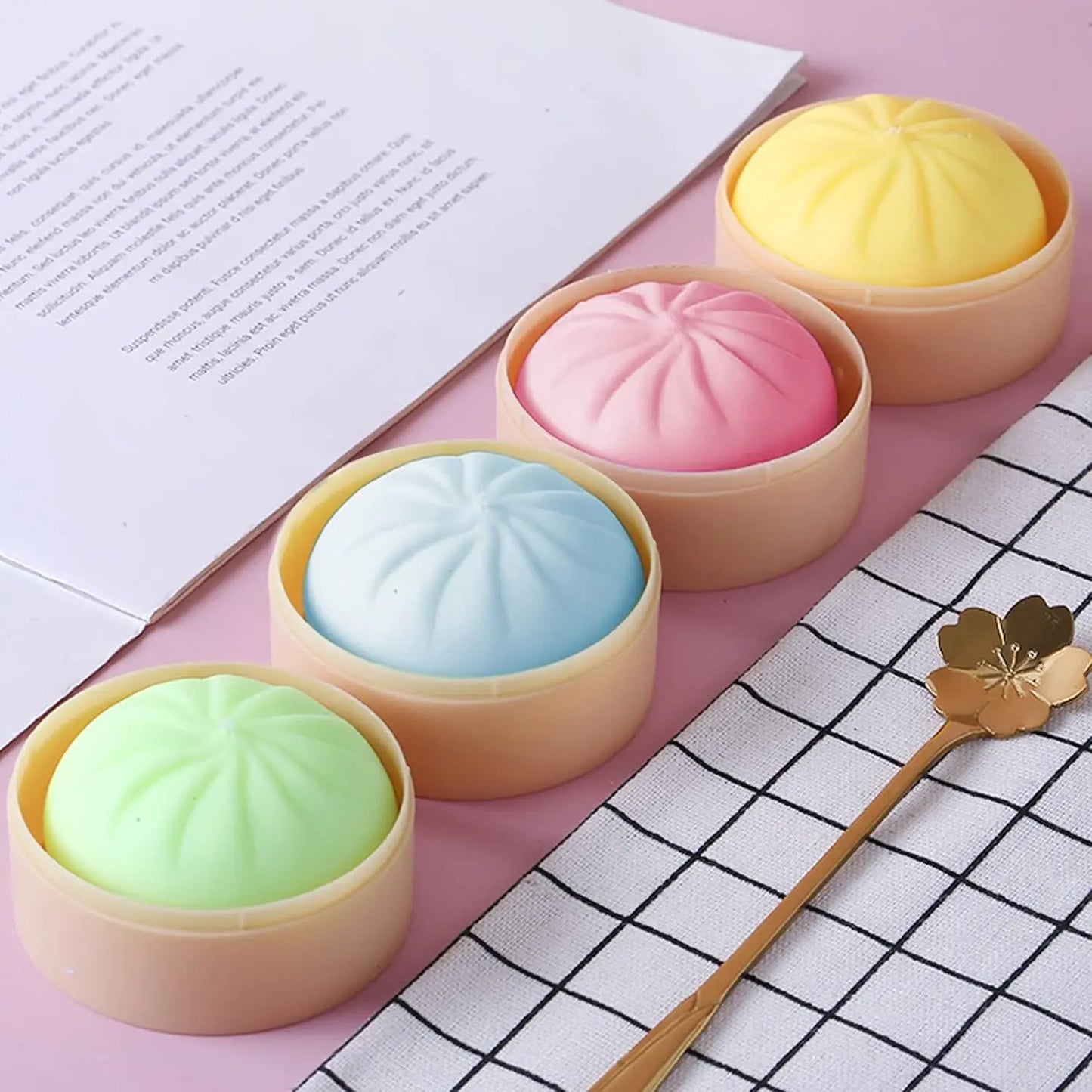 1PC Dumpling Stress Balls Fidget Sensory Toy Simulation Food with Little Steamer Squeeze Dough Ball Stress Relief Hand Toy
