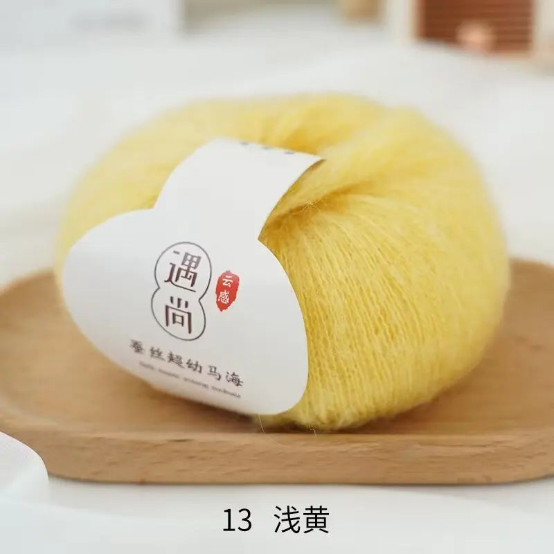 Silk and Alpaca Blend Yarn 200g 10 Balls Handmade Knitting Crochet Spring/Autumn Body-Fitting Sweater Lightweight Scarf Thread