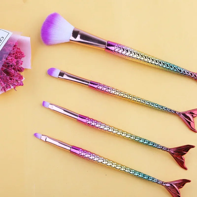 4pcs Professional Mermaid Makeup Brushes Set Eye Shadow Eyeliner High Quality Beauty Makeup Brush Tools Eyebrow Beauty Tools Kit