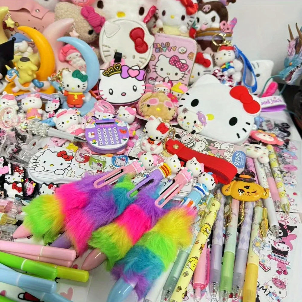 SANRIO Surprise Gift Box Gift Set: Randomly send 10/20/30pcs gifts, fashionable Hello Kitty, perfect for parties and holidays, d
