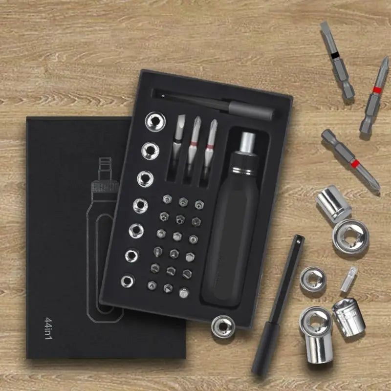 R9UF Screwdriver Ratchet Screw Driver Set Upgraded Capacity 9 in 1 / 37 in 1 Bits Press Type Magazine Design