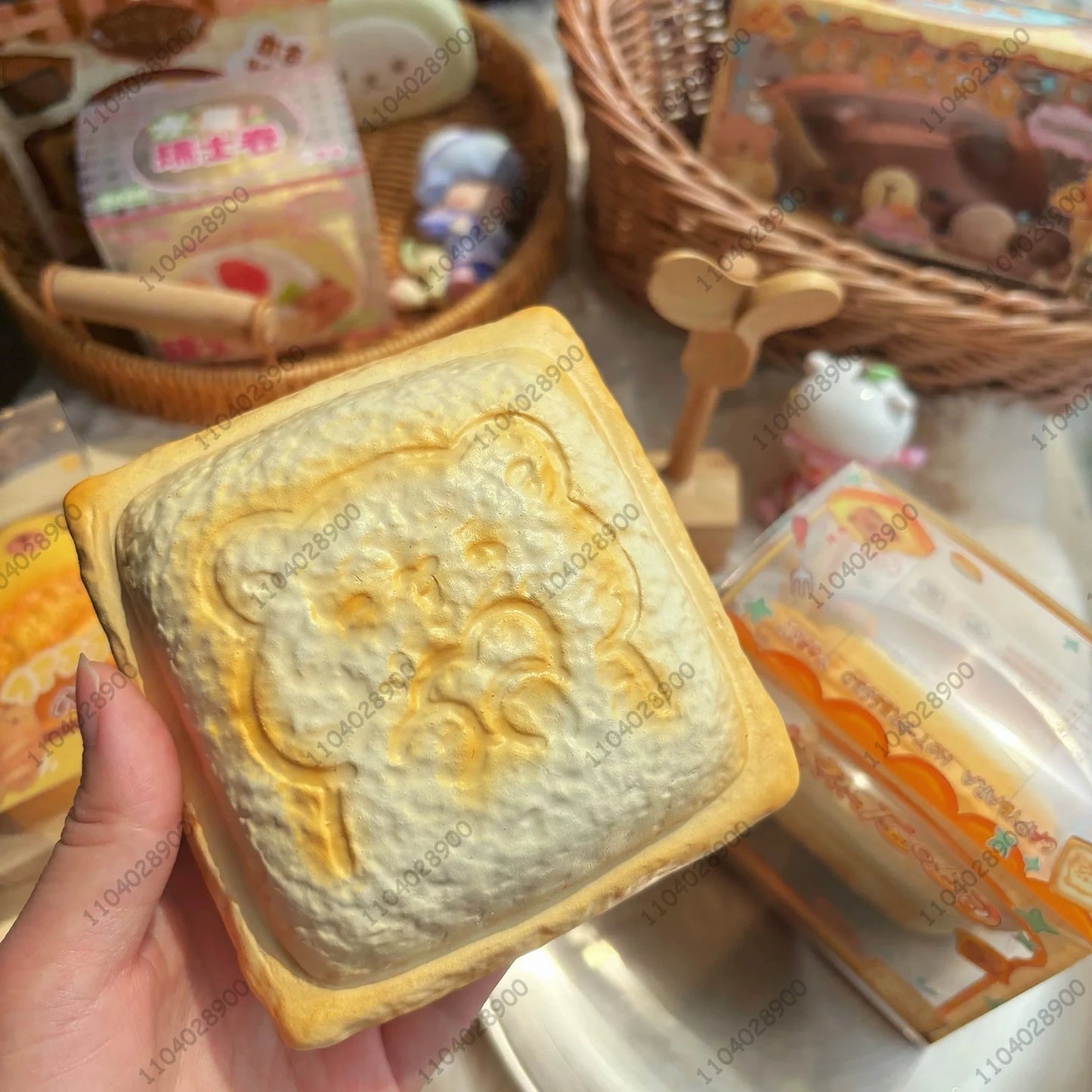 Capybara Bakery Slow Rising Squishy Capybara Toy Bread Pastry Cake Squeeze Stress Relief Hand Relaxing Gift Soft Rebound