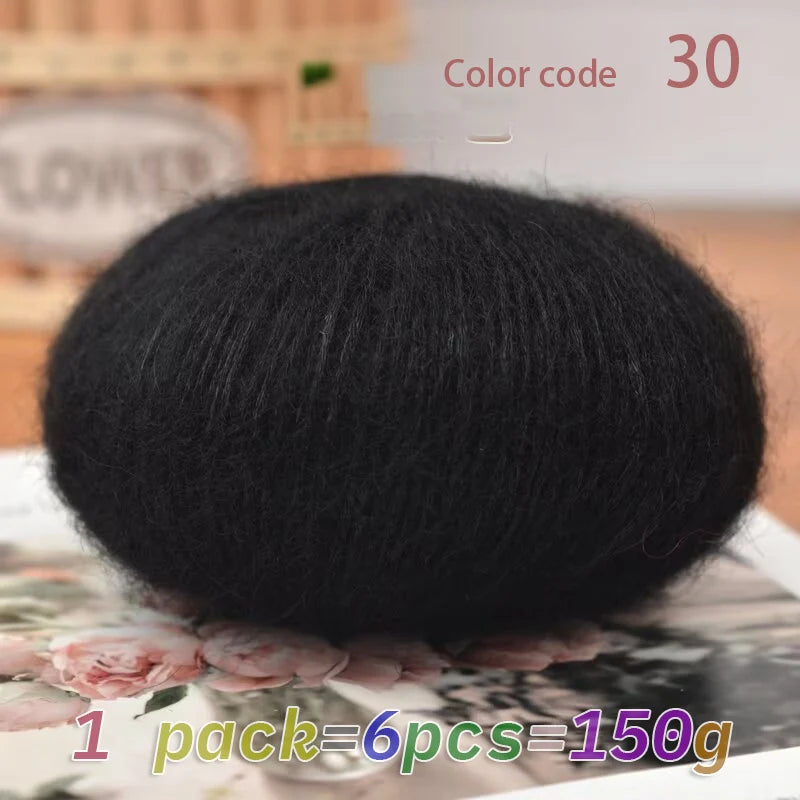 Luxury mohair blend yarn, soft merino wool blend, DIY knitting and crochet projects, containing 45% mohair, 40% merino wool, 15%