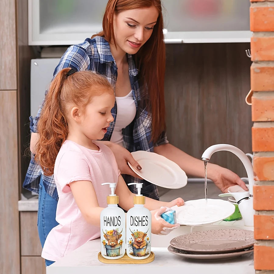 2Pcs Highland Cow Soap Dispenser withTray Farmhouse Cow Floral Plastic Dispenser with Pump Refillable Liquid Soap Container