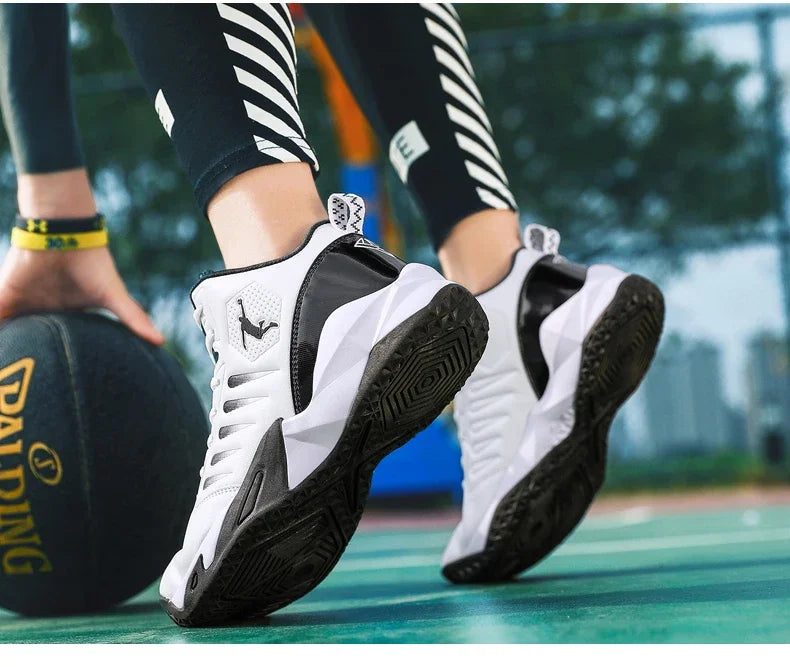 Brand Leather Men Sneakers Comfortable Basketball Non-Slip Lightweight Shoes Men's Training Basket Waterproof Basketball Boots