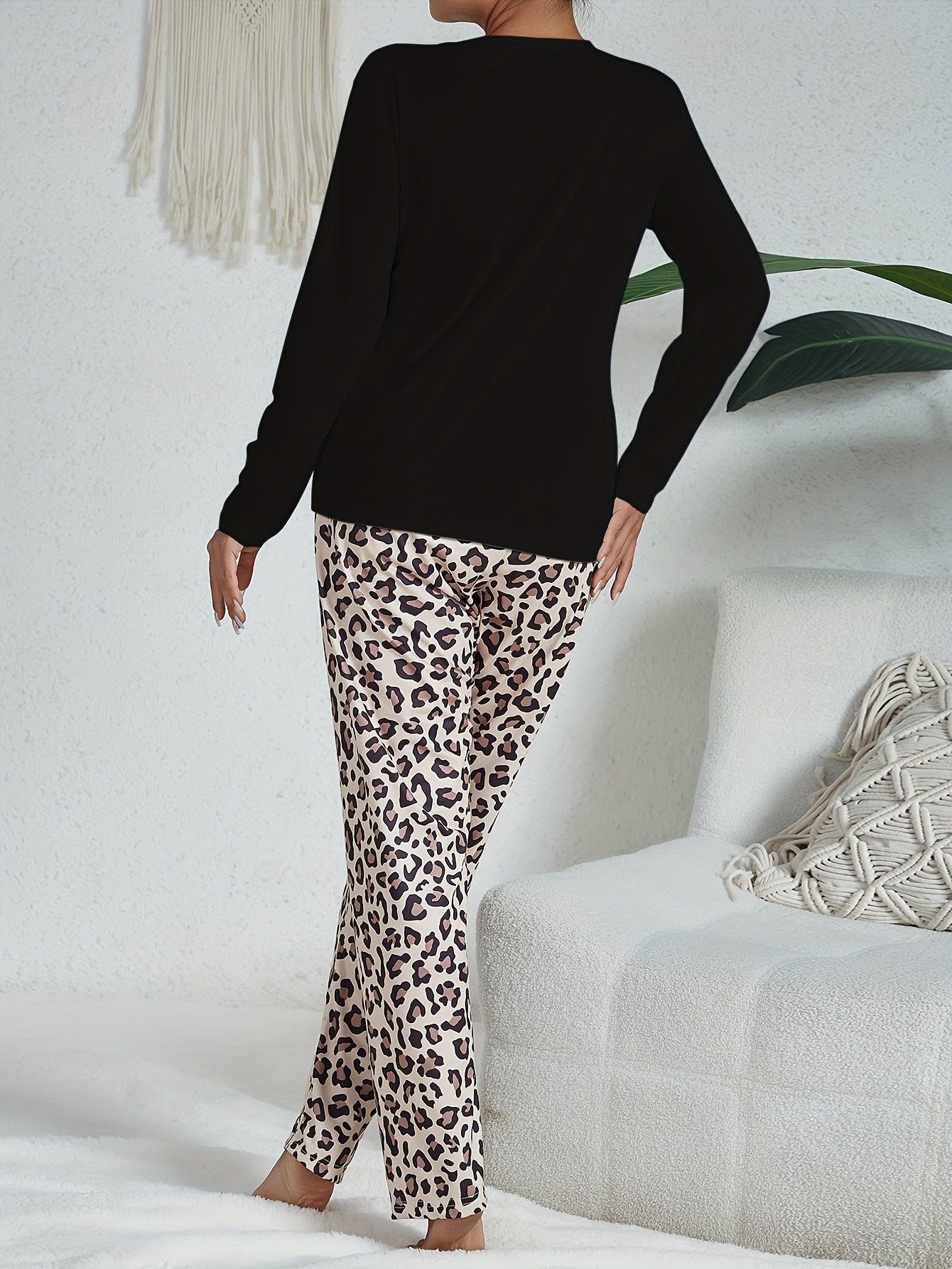 Casual Leopard Pajama Set, Long Sleeve Heart Print Top & Pajama Pants, Women's Sleepwear & Loungewear