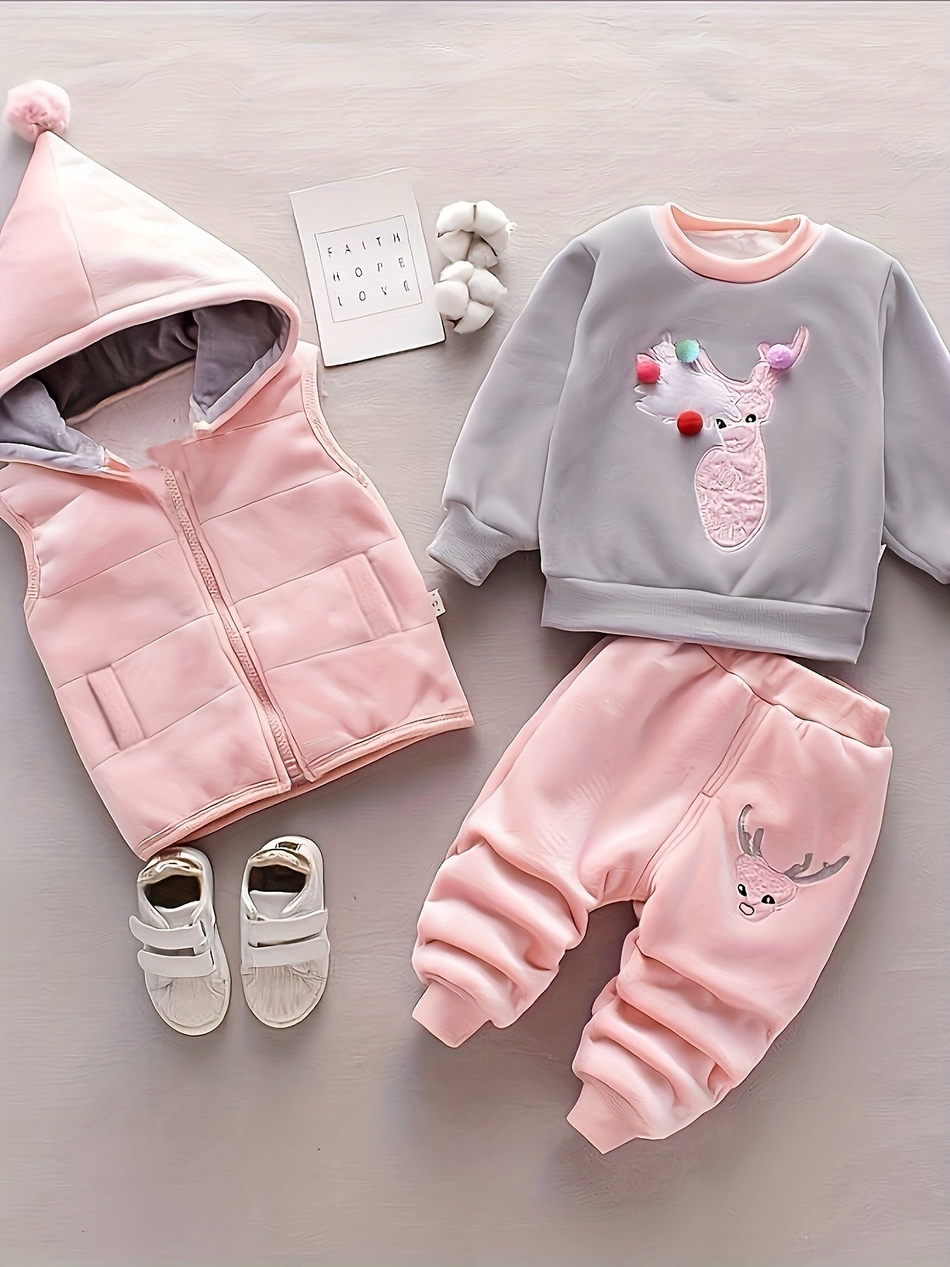 Random Color Ball Boys' Hairy Face Bear Long Sleeve Set, Baby Boy Autumn Winter -Lined Warm Long Sleeve Set, Fashion Casual Three-Piece Set, Perfect for Outdoor