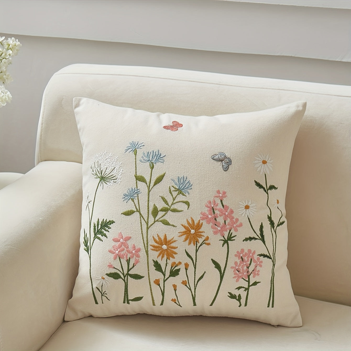 1pc Vibrant Floral Plant Flower Pattern Cushion Cover - Premium Polyester Decorative Pillow Case for Living Room, Bedroom & Sofa - Exclusive Collectible Buildings Theme (Cushion Not Included)