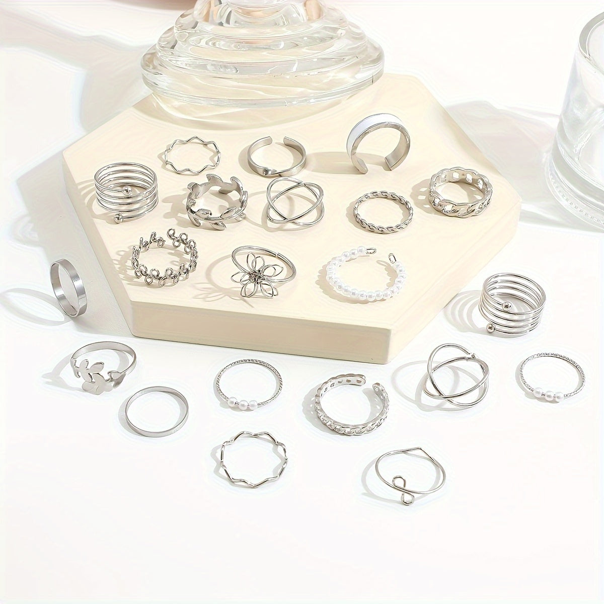 21pcs Chic Stacking Rings Trendy Leaf/ Flower/ Chain Design Mix And Match For Daily Outfits Party Accessories Gift For Your Family/ Friends