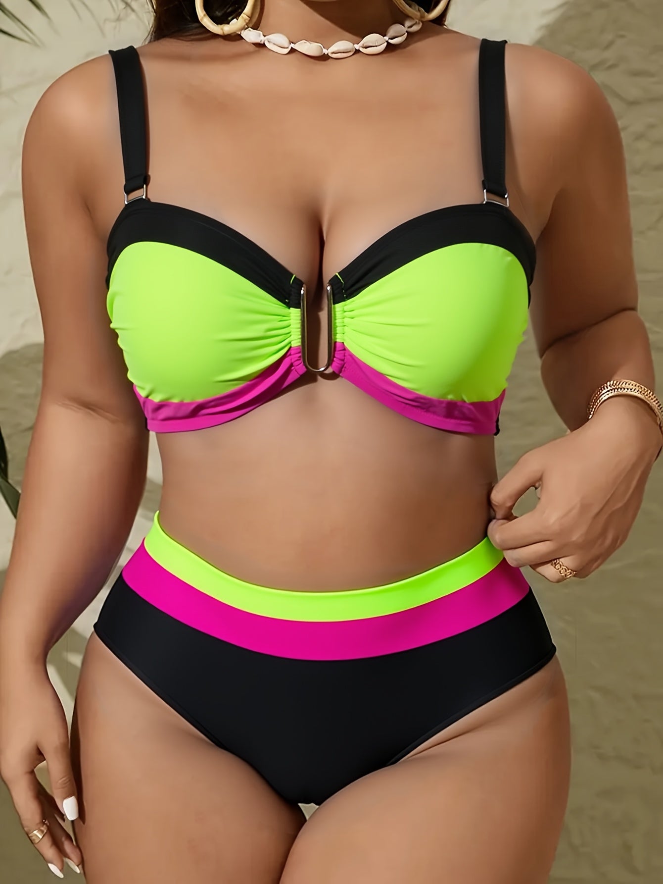 Large-sized Women's color-block bikini set - Sexy high-waist two-piece swimsuit, U-shaped clasp design, elastic polyester blend, machine washable, high-waist bikini set, suitable for summer beach and swimming vacations