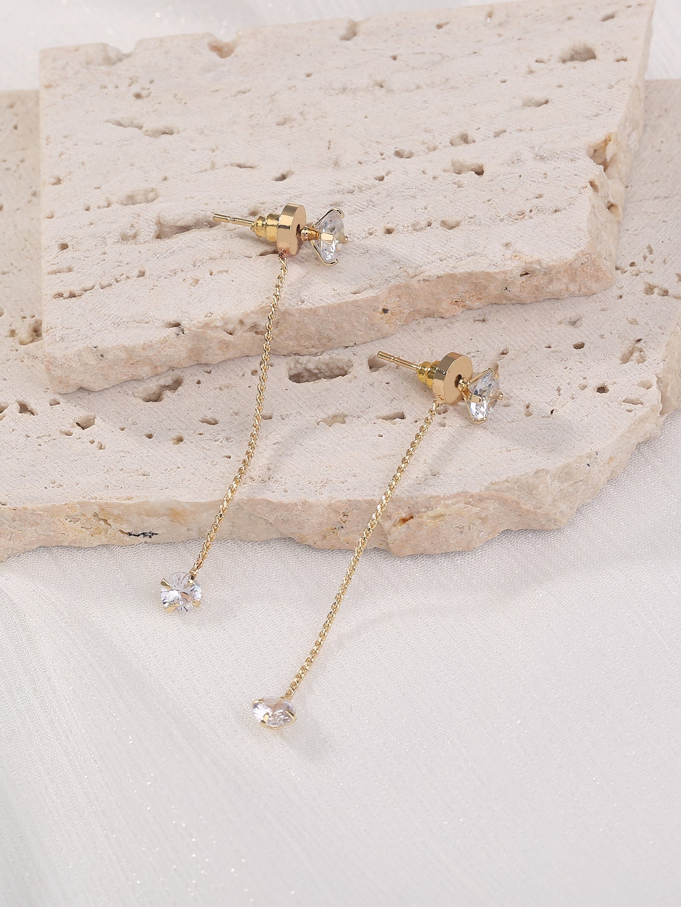 Elegant Drop Earrings Inlaid Shiny Zircon Pendant Minimalist Earrings For Women
